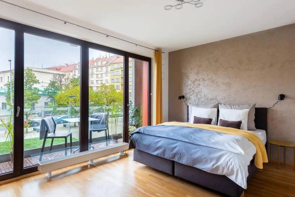 Apartment W/ Free Garage Parking Prag Exterior foto